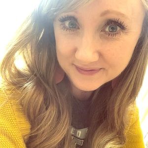 Meet your Posher, Leslie